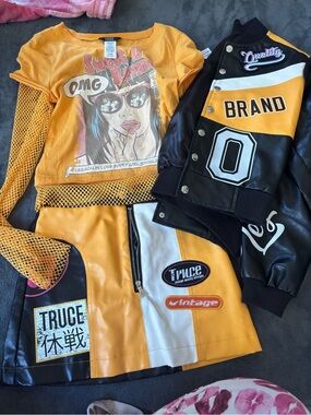Yellow Graphic Mesh Long-Sleeve Crop Top - Unbranded